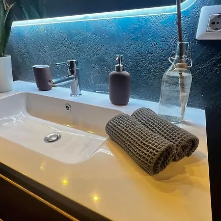 Prestigioso Trilocale Sui Navigli Con A/c & Wi-fi Appartement *
